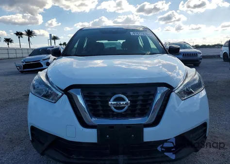 2020 Nissan Kicks S z USA, uszkodzony, nr VIN 3N1CP5BV3LL496937
